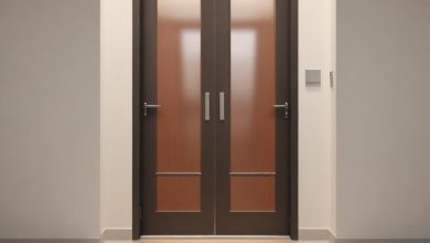 Двери для школ и учебных заведений от производителя: характеристики и требования к качеству